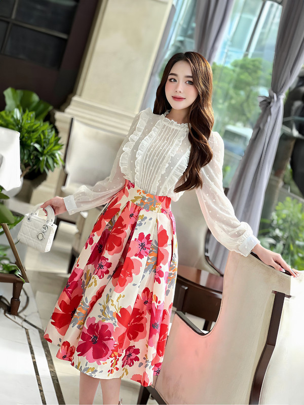 CHÂN VÁY XẾP LY IN HOA TK0056 Kem